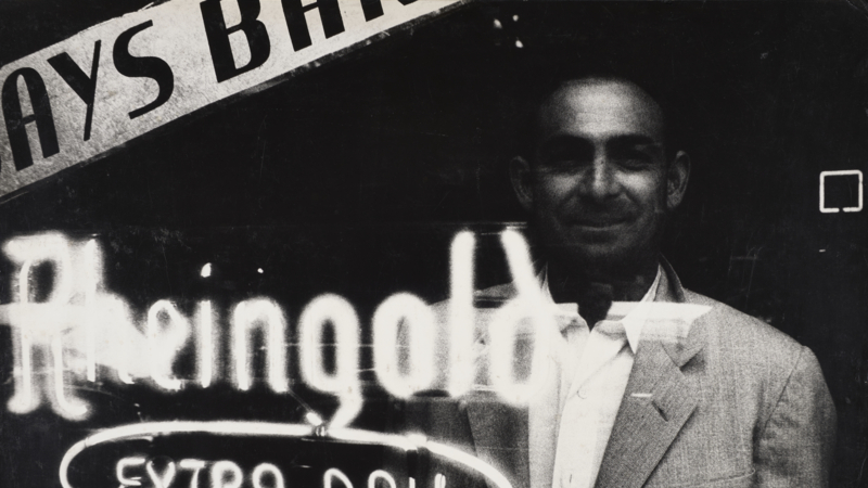 Rheingold, New York, 1955 av William Klein.