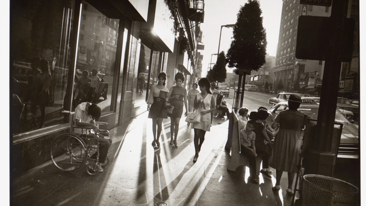Los Angeles (1969). Foto: Gary Winogrand.

